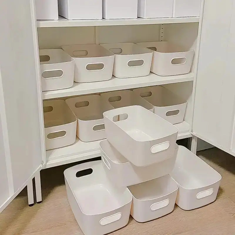 10-Pack Large Plastic Storage Boxes with Lids – Stackable Home Organiser